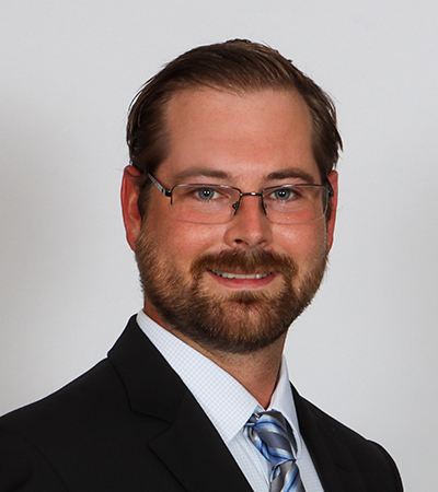 Dr. Ryan S. Kinn, DMD at his Fostoria, OH dental practice – family and implant dentist highlighted on Dentist Near Me Reviews