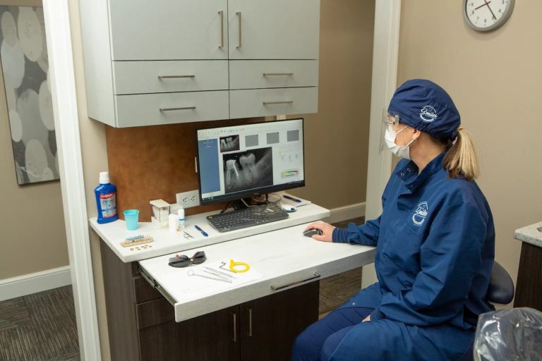 Smiles on the Boulevard At Work 4 768x512